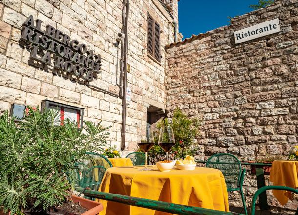 Aperitif in the square